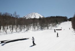 享受真正的“富士山下”!富士山周边三大雪场推荐 享受真正的“富士山下”!富士山周边三大雪场推荐